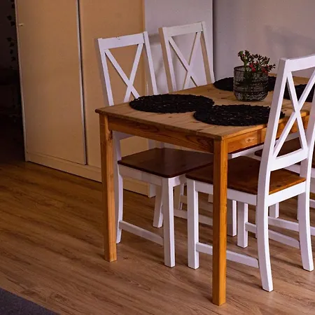 Apartament Stare Kino *